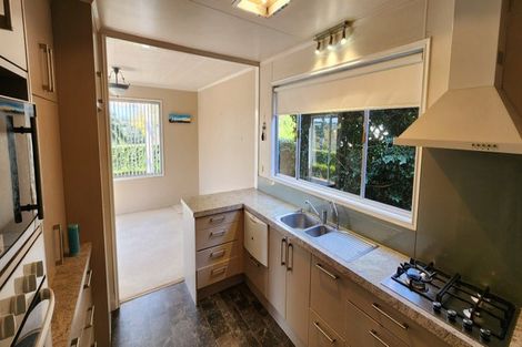 Photo of property in 98 Frankley Road, Frankleigh Park, New Plymouth, 4310