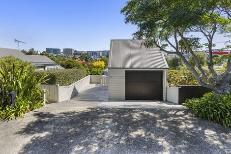 Photo of property in 110 Bassett Road, Remuera, Auckland, 1050
