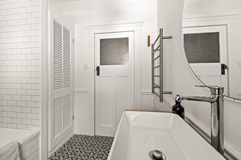 Photo of property in 510 Market Street South, Hastings, 4122