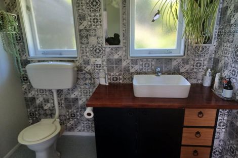 Photo of property in 21 Adams Road, Thornton Bay, Thames, 3575