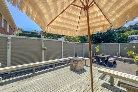 Photo of property in 152 Brunton Crescent, Thames, 3500