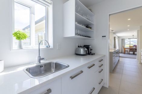 Photo of property in 4 Foxham Terrace, Churton Park, Wellington, 6037