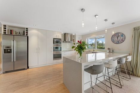 Photo of property in 32 Titoki Road, Waikanae Beach, Waikanae, 5036