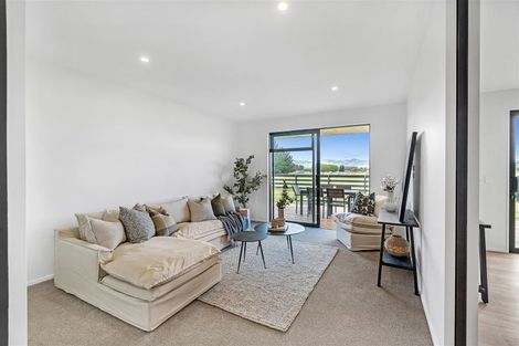 Photo of property in 33 Frank Ernest Crescent, Prebbleton, 7604