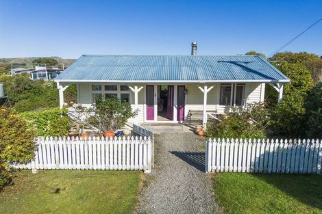 Photo of property in 72 Stornoway Street, Karitane, Waikouaiti, 9471