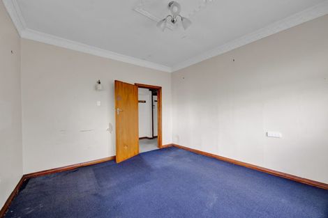 Photo of property in 225 South Road, Hawera, 4610