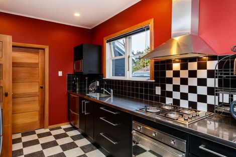 Photo of property in 32 Rangiora Avenue, Roslyn, Palmerston North, 4414