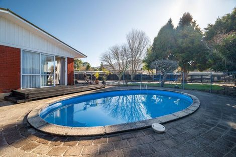 Photo of property in 8 Kamahi Place, Pukehangi, Rotorua, 3015