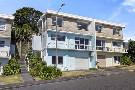 Photo of property in 27a Port View Crescent, Moturoa, New Plymouth, 4310