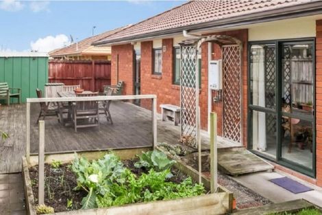 Photo of property in 4 Emmerdale Avenue, Papakura, 2110