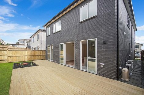 Photo of property in 32 Paripari Street, Flat Bush, Auckland, 2019