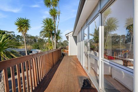 Photo of property in 44 Zita Maria Drive, Massey, Auckland, 0614