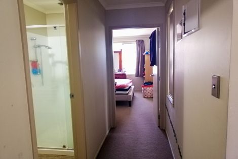 Photo of property in 1/102 Old Farm Road, Hamilton East, Hamilton, 3216