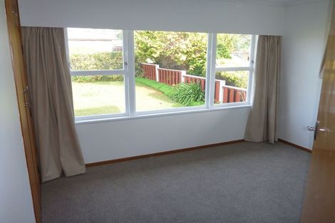 Photo of property in 16 Huruhuru Road, Massey, Auckland, 0614