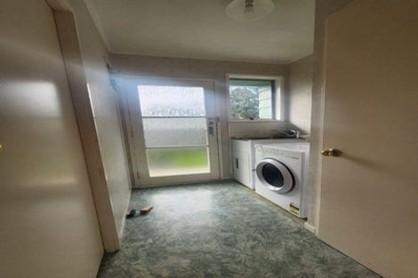 Photo of property in 1/34 Darren Crescent, Half Moon Bay, Auckland, 2012