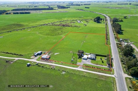 Photo of property in 460 Tiwai Road, Awarua Plains, Invercargill, 9877