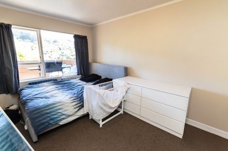 Photo of property in 13b Florio Terrace, Tawa, Wellington, 5028