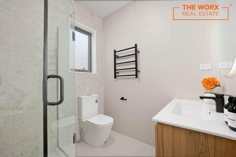 Photo of property in 114a Carnoustie Drive, Wattle Downs, Auckland, 2103
