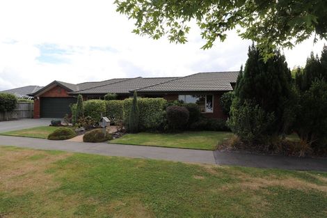 Photo of property in 14 Coolspring Way, Redwood, Christchurch, 8051