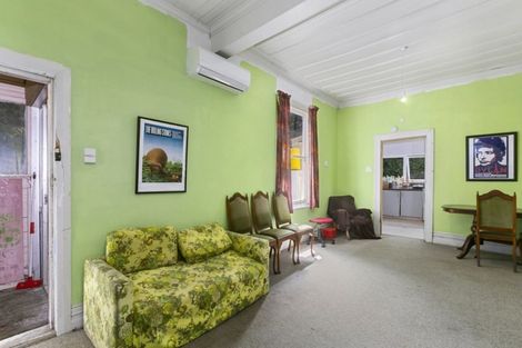 Photo of property in 24 Glencairn Street, Dalmore, Dunedin, 9010