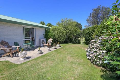 Photo of property in 2/65 Whitby Street, Burnside, Christchurch, 8053
