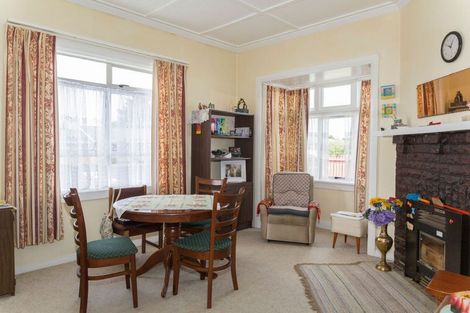 Photo of property in 52 Barraud Street, Dannevirke, 4930