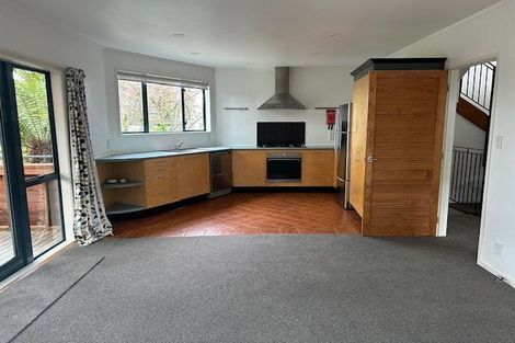 Photo of property in 11b Old Lake Road, Narrow Neck, Auckland, 0624