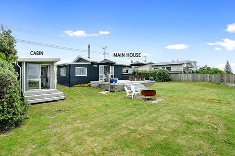 Photo of property in 17 Pukehina Parade, Pukehina, 3189