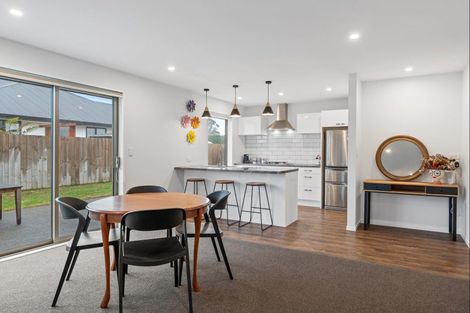 Photo of property in 33 Cressy Place, Darfield, 7510