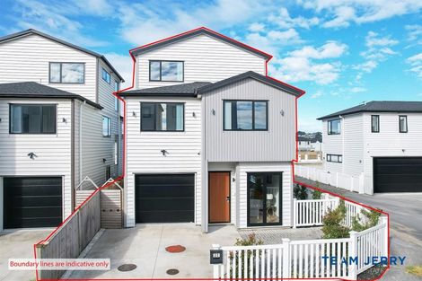Photo of property in 22 Laquinta Place, Flat Bush, Auckland, 2019