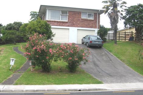 Photo of property in 1/8 Waverley Avenue, Glenfield, Auckland, 0629