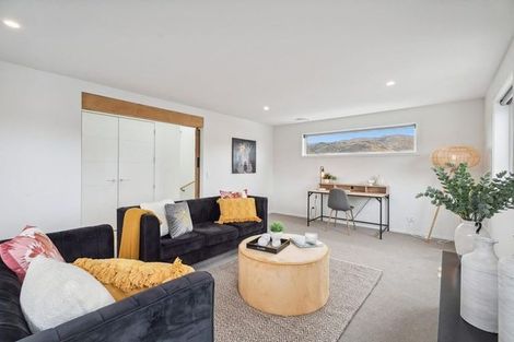 Photo of property in 13 Quigley Crescent, Cromwell, 9310