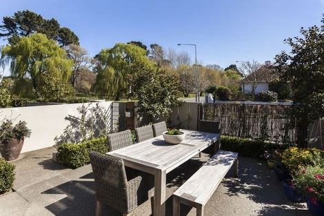 Photo of property in 2/2a Dorset Street, Christchurch Central, Christchurch, 8013