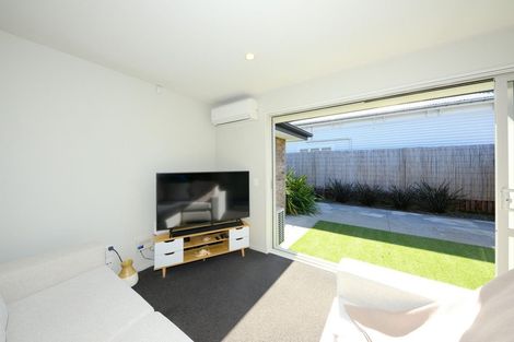 Photo of property in 2/43 Waltham Road, Sydenham, Christchurch, 8023