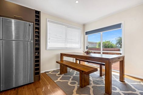 Photo of property in 12 Lane Road, Weymouth, Auckland, 2103