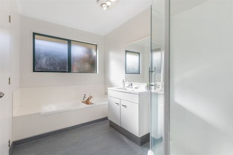 Photo of property in 23 Wai Iti Place, Clendon Park, Auckland, 2103