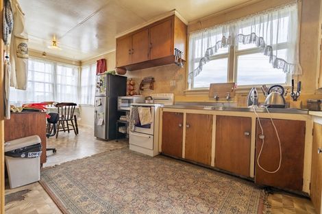 Photo of property in 6 Boundary Road, Tisbury, Invercargill, 9877