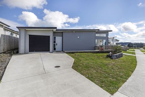 Photo of property in 42 Huarahi Pai Road, Huapai, Kumeu, 0810