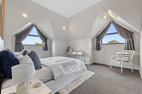 Photo of property in 2 Lantern Lane, Halswell, Christchurch, 8025