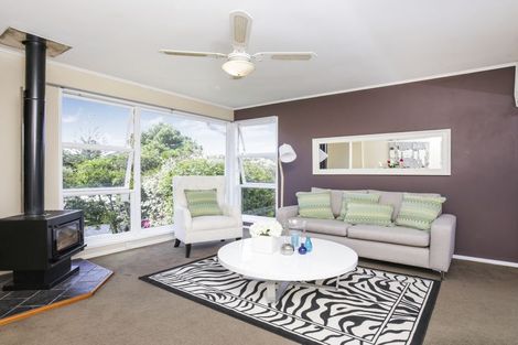Photo of property in 105 Captain Scott Road, Glen Eden, Auckland, 0602