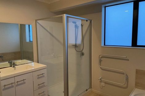 Photo of property in 77 Rathmar Drive, Manurewa, Auckland, 2105