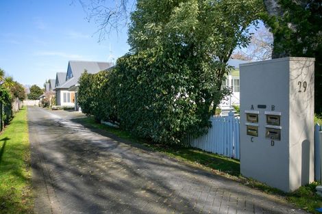 Photo of property in 29b Clare Street, Cambridge, 3434