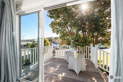 Photo of property in 10 Chestnut Grove, Maungaraki, Lower Hutt, 5010