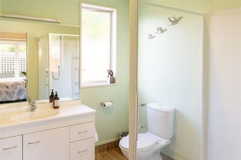 Photo of property in 17 Kiwi Avenue, Waikuku Beach, 7473