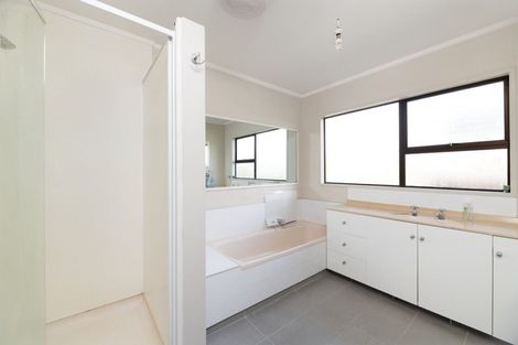 Photo of property in 39 Clivedene Street, Matua, Tauranga, 3110