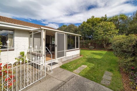 Photo of property in 2/45 Valecrest Avenue, Parklands, Christchurch, 8083