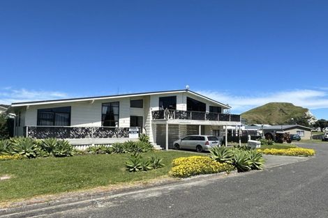 Photo of property in 5 Bill Nolan Place, Mahia, 4198