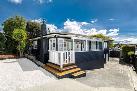 Photo of property in 109 Browns Bay Road, Browns Bay, Auckland, 0630