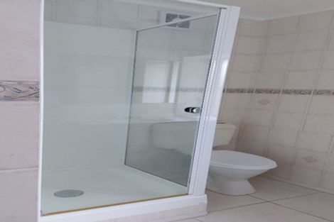 Photo of property in 1/14 Bramley Drive, Farm Cove, Auckland, 2012