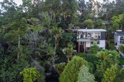Photo of property in 12 Otitori Bay Road, Titirangi, Auckland, 0604